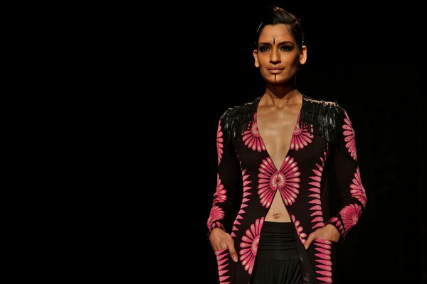 Découvrez comment une alimentation équilibrée peut métamorphoser votre peau et les astuces pour l'optimiser !